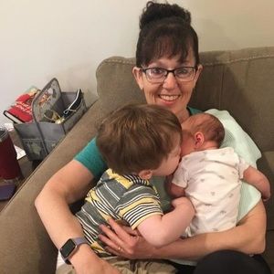 Meet your Posher, Dana